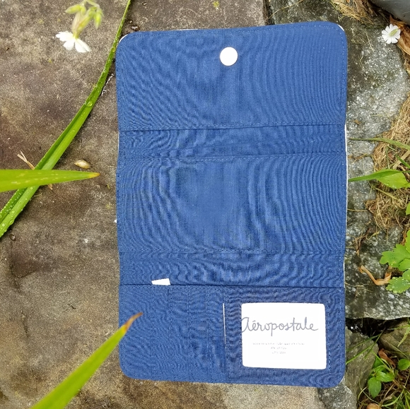 🦄2/$20🦄Aeropostale Wallet/Wristlet - Picture 4 of 6